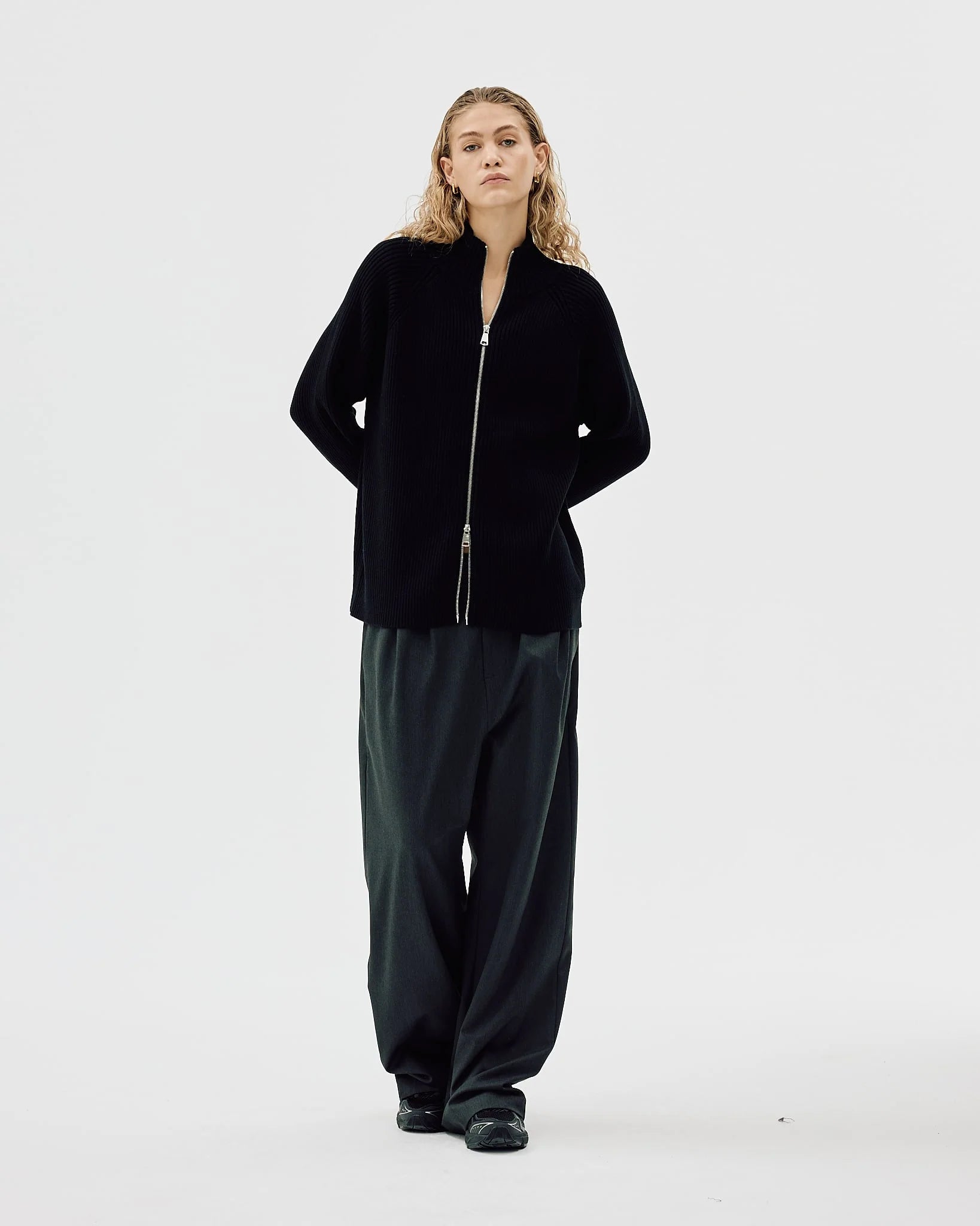 FULL ZIP KNIT SWEATER