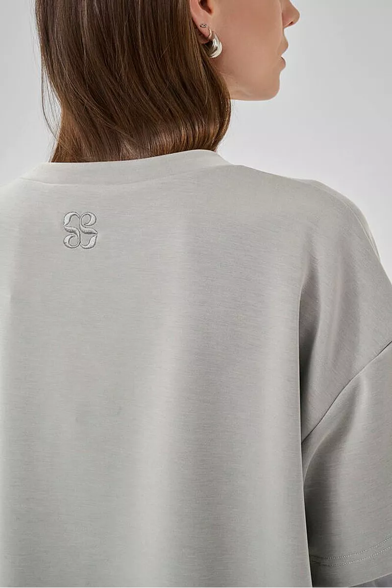 HelleMW EMB Boxy Tee