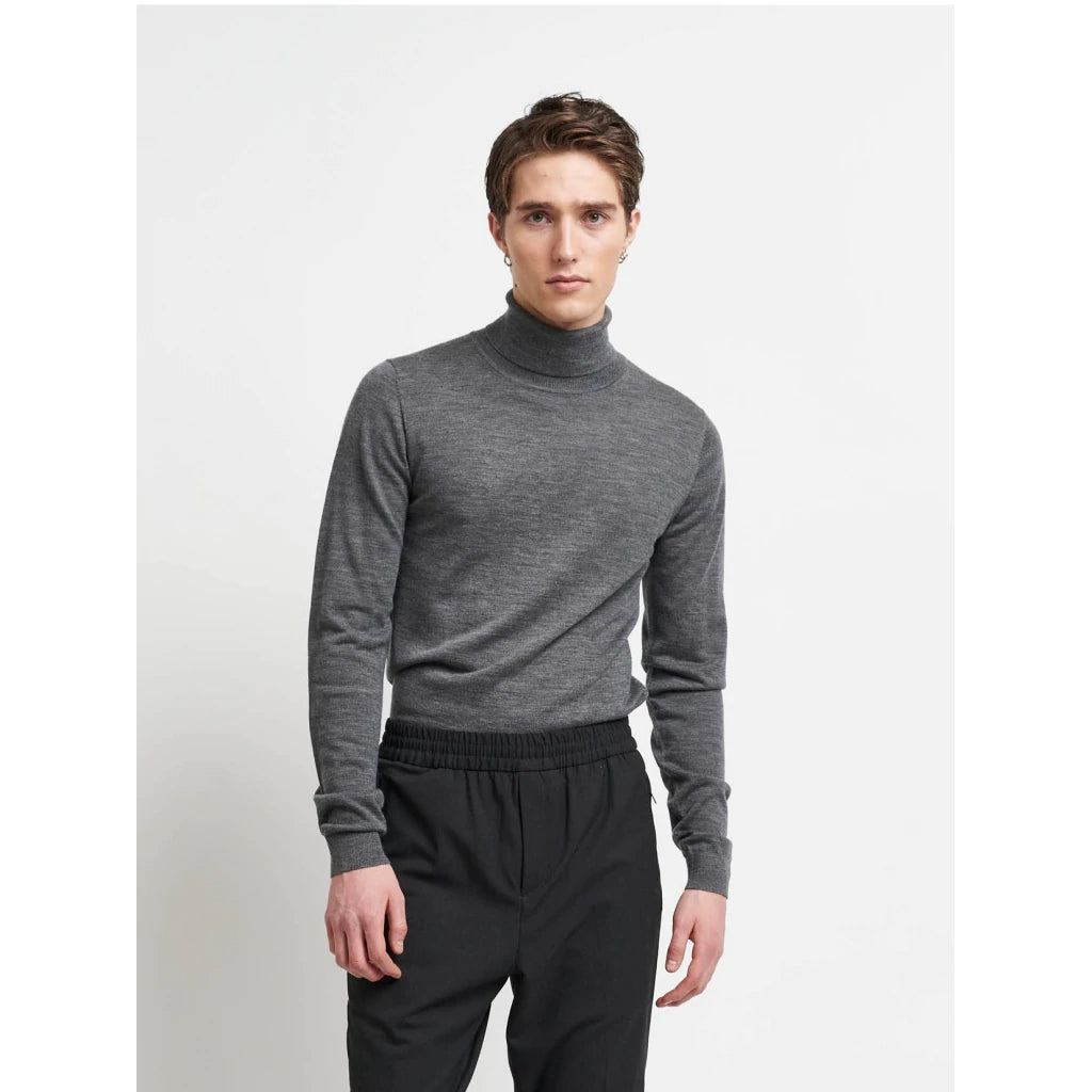 Charles roll neck